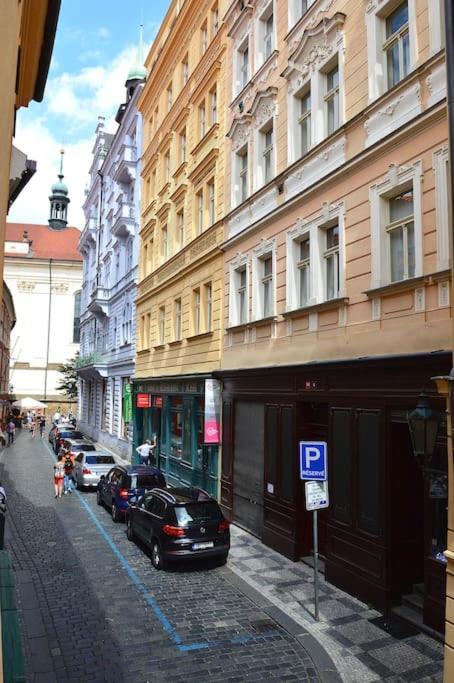 Old Town Herberghaus, 250M To Charles Bridge Apartman Prága Kültér fotó